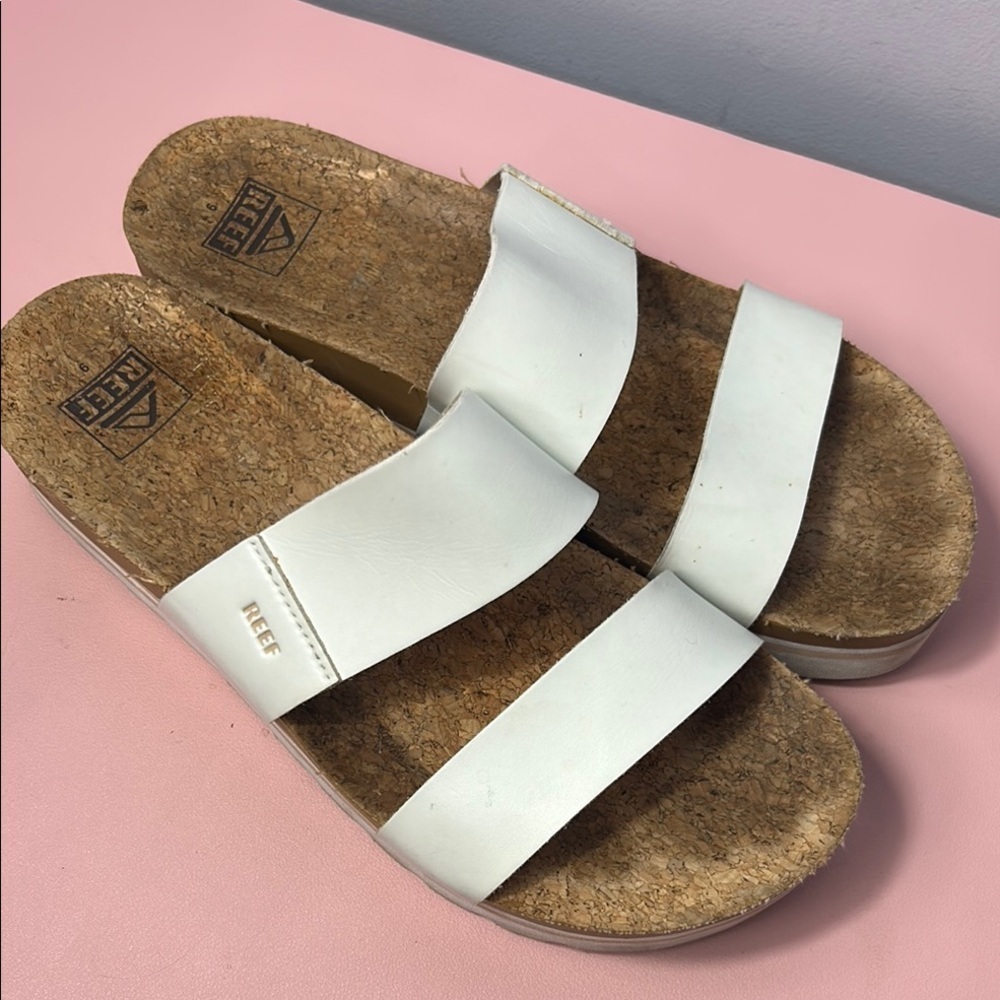 Reef Vista White Sandals Cork Footbed